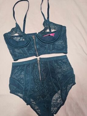La SENZA Teal Lace Zip-Front Bralette & High-Waist Briefs